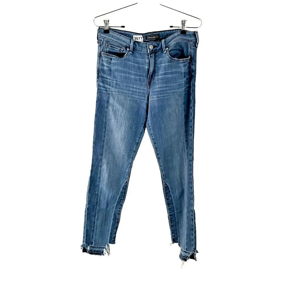 Abercrombie & Fitch Signature Collection Womens Blue Ankle Jeans 28 Distressed